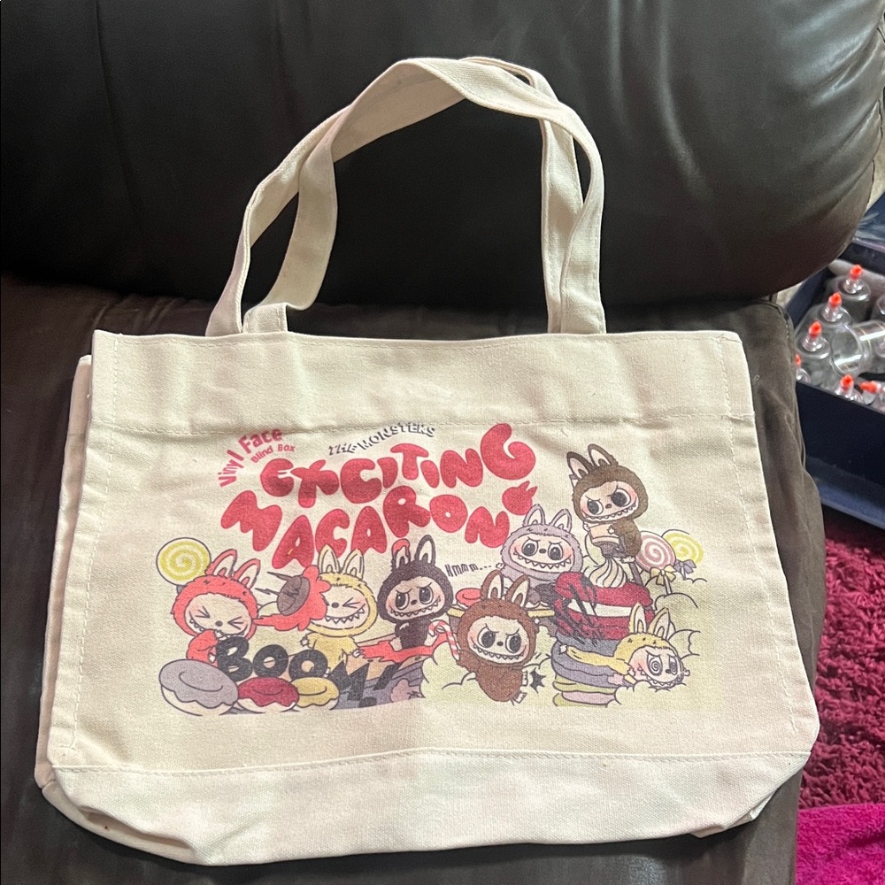 Labubu exciting macaron medium tote